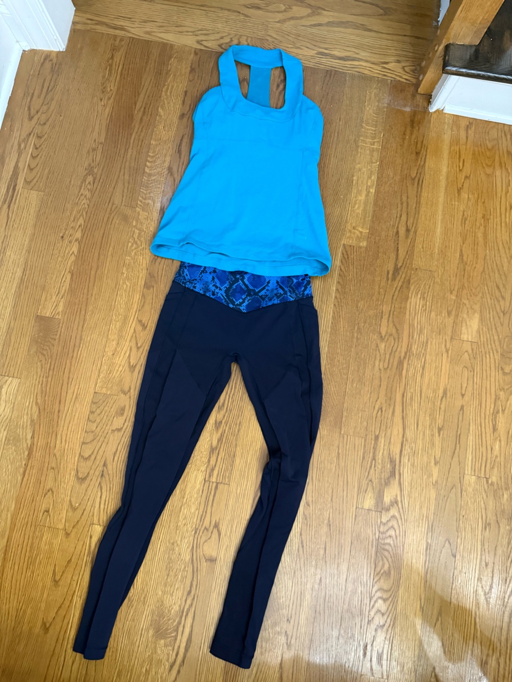 Lululemon Women’s Black High-Waist Performance Leggings with top